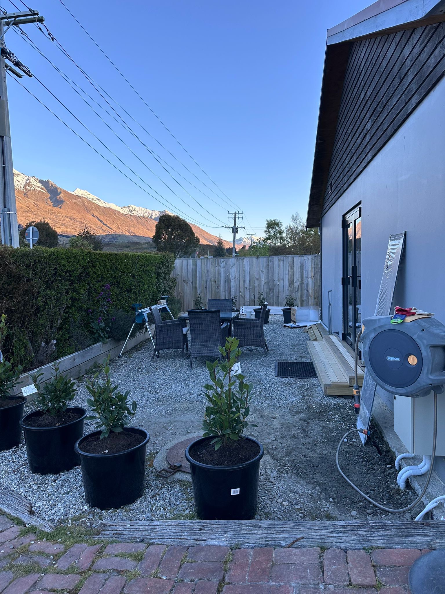Glenorchy Alpine Suites - Unit One - Outside Area